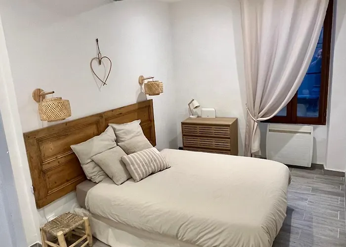 Appartement T2 Centre Village